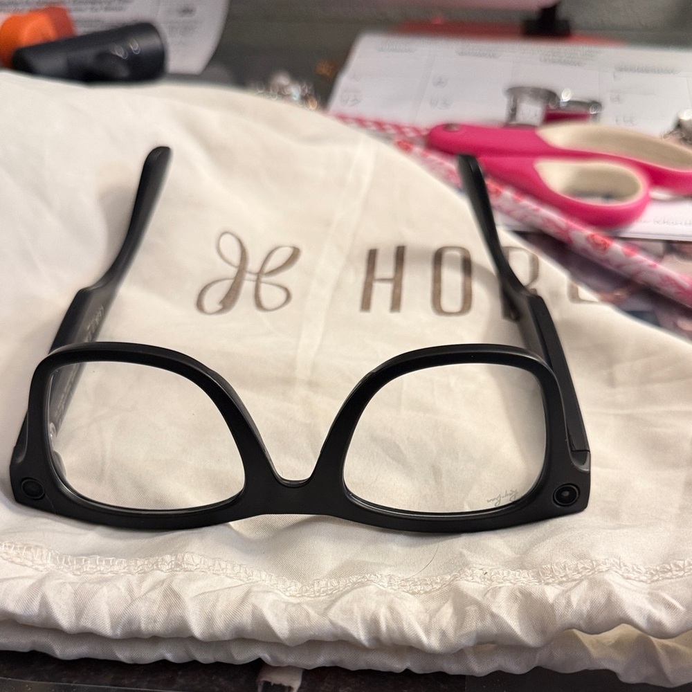 Ray-Ban Black Thick Square Frame Glasses smart glasses AI
